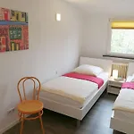 公寓 Gaestehaus - Dachgeschoss 科布倫茨