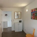 Gaestehaus - Dachgeschoss Appartement *